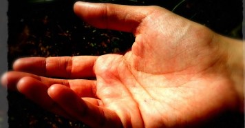 Mano derecha abierta