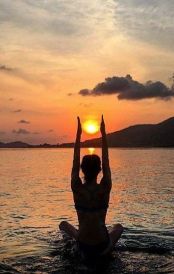 29e3d243b1f2bdff8cdcbca593bf3324--beautiful-yoga-poses-yoga-pictures