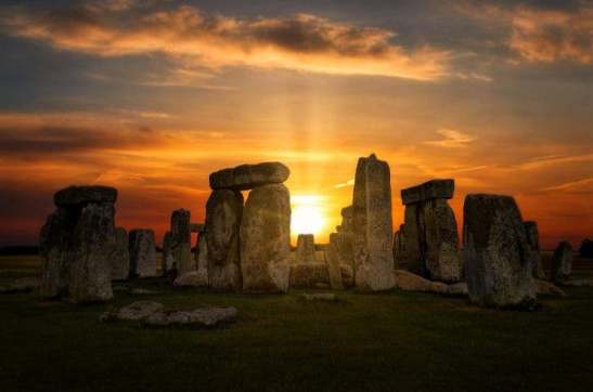 hipertextual-primera-vez-podras-ver-casa-solsticio-verano-monumento-prehistorico-stonehenge-2020799275-740x490